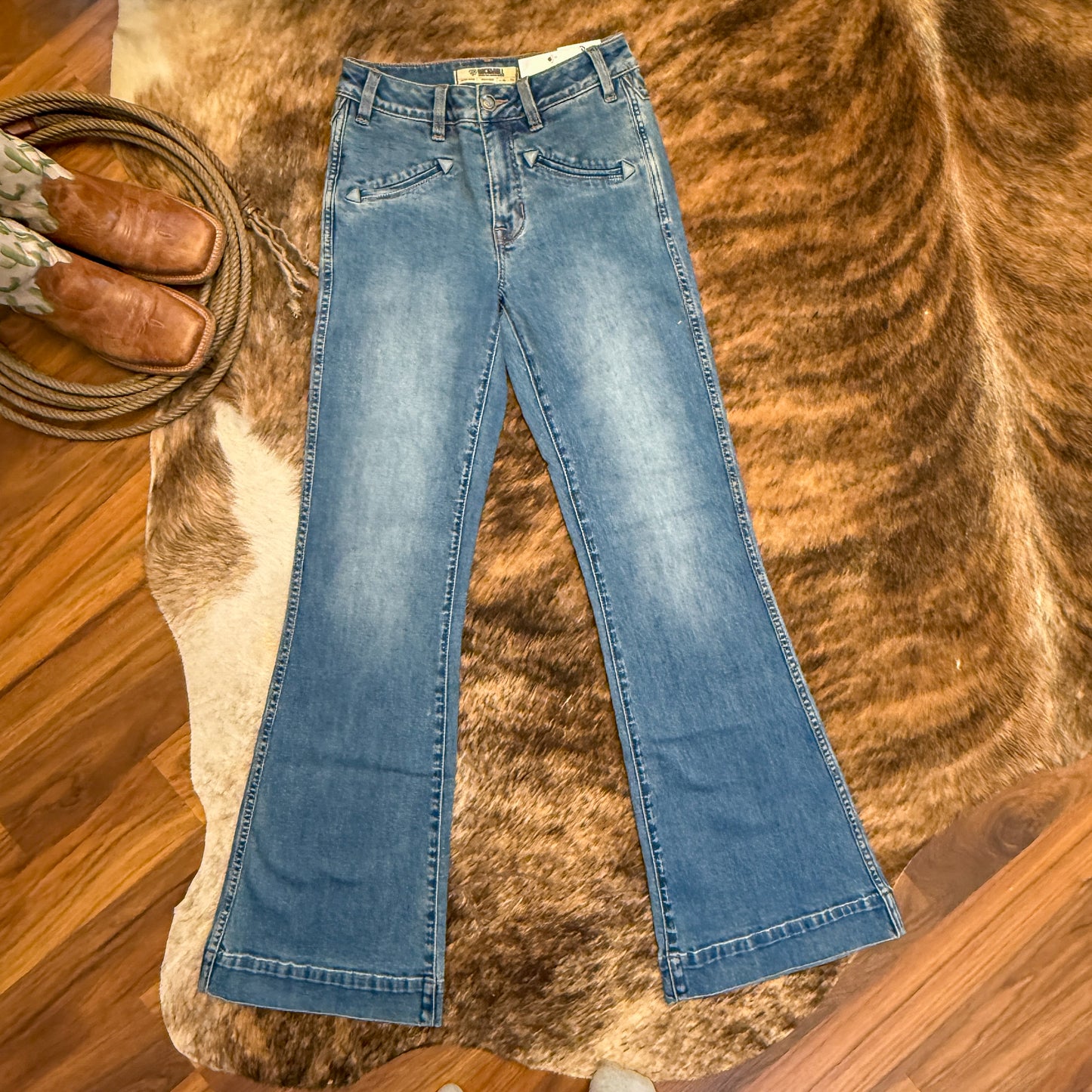 NEW Rock & Roll Cowgirl Denim Front Smiley Pocket High Rise Trouser Jeans (26 x 34)