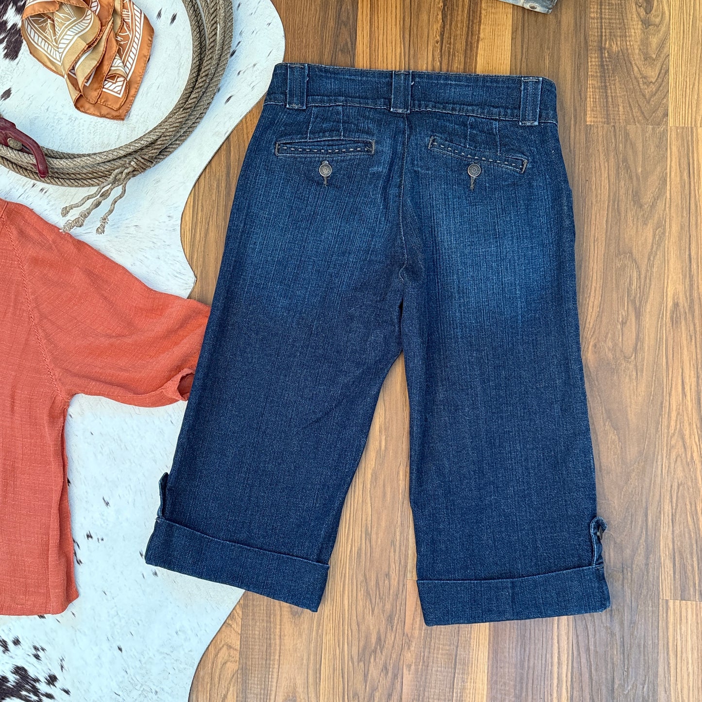 Cruel Girl Mid Rise Dark Wash Cuffed Western Capri Jeans (5)