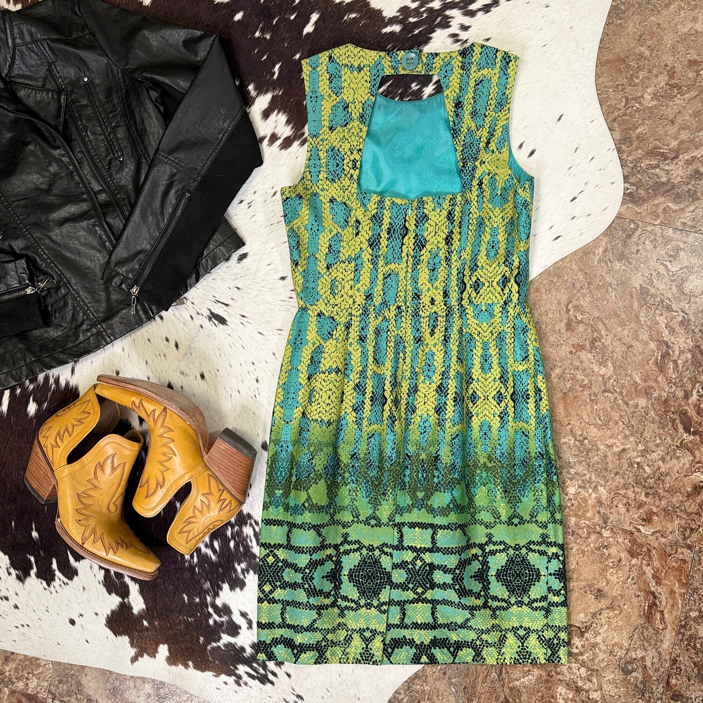 Snakeskin Print Cutout Back Sheath Sleeveless Dress (Size 6)