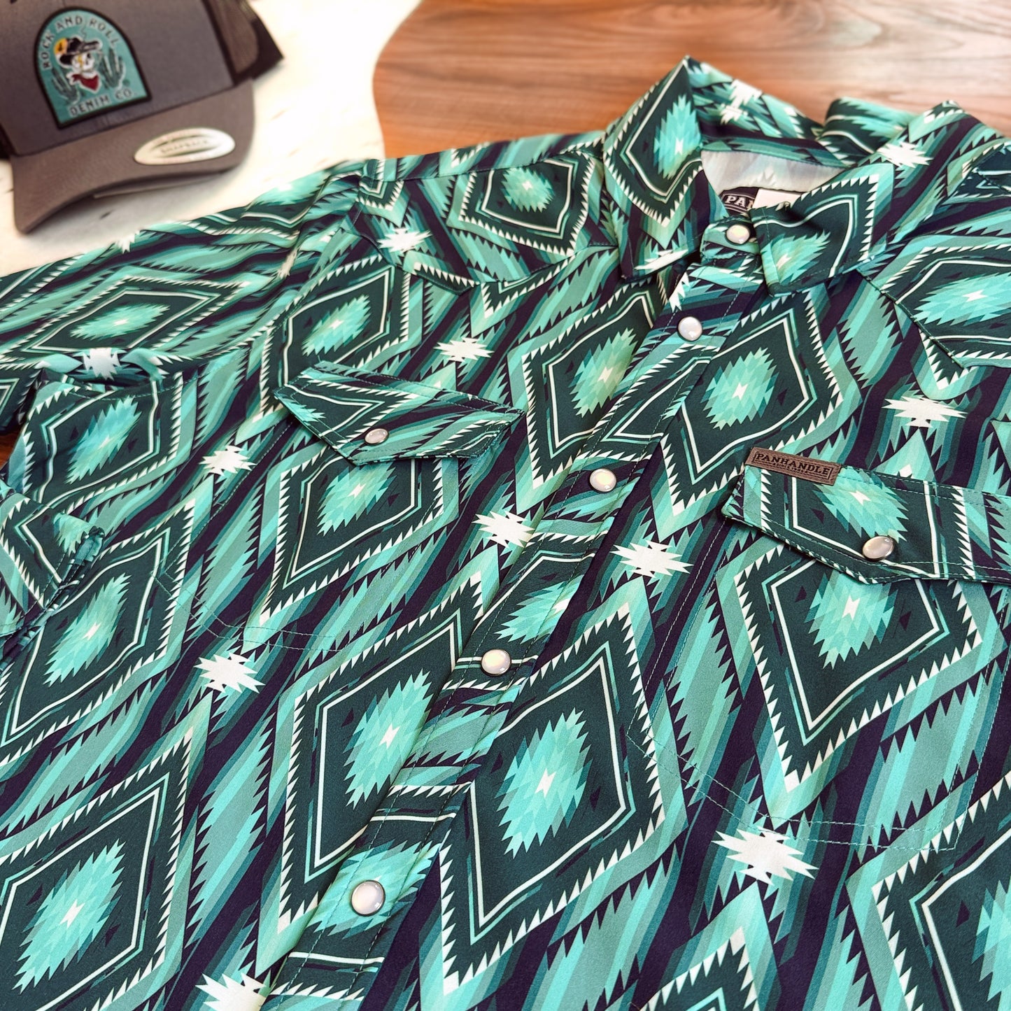 NEW Panhandle Slim Turquoise Aztec Performance Pearl Snap Shirt (L)