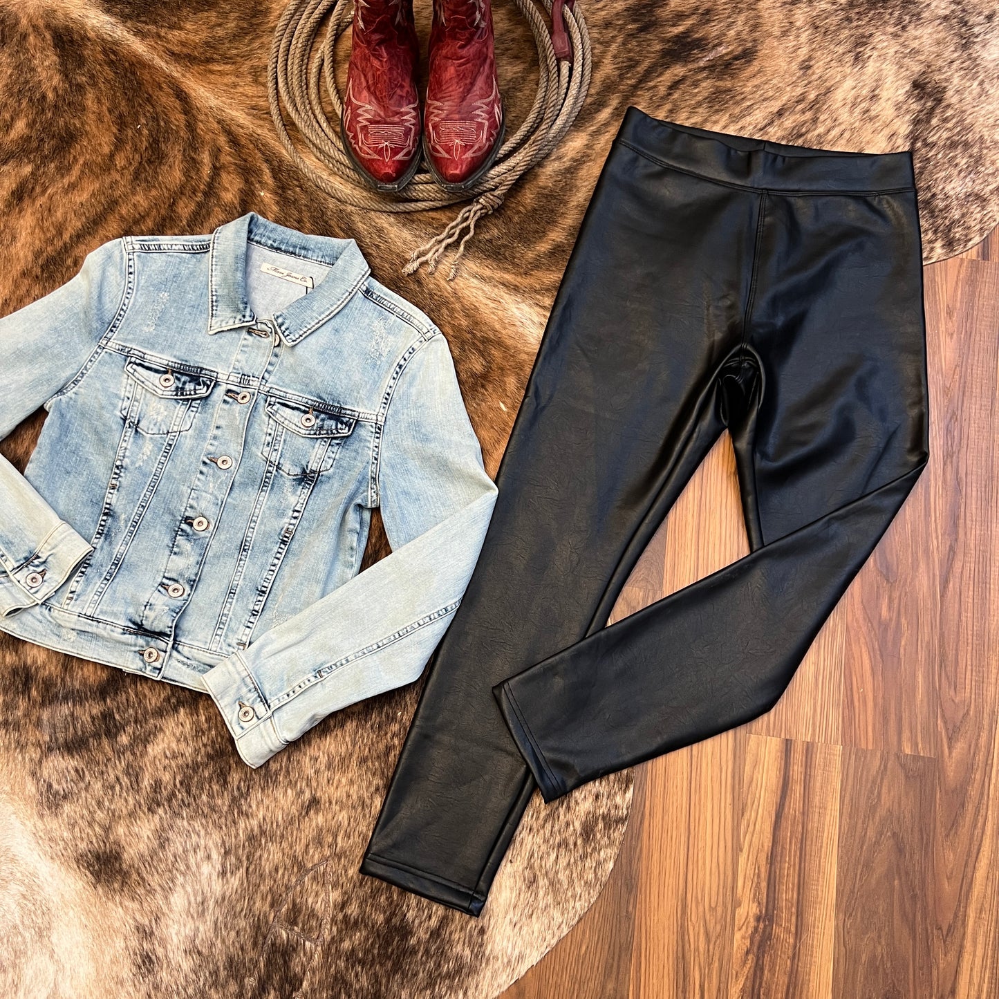 High Rise PU Leather Fleece Lined Pull-On Leggings (Large)