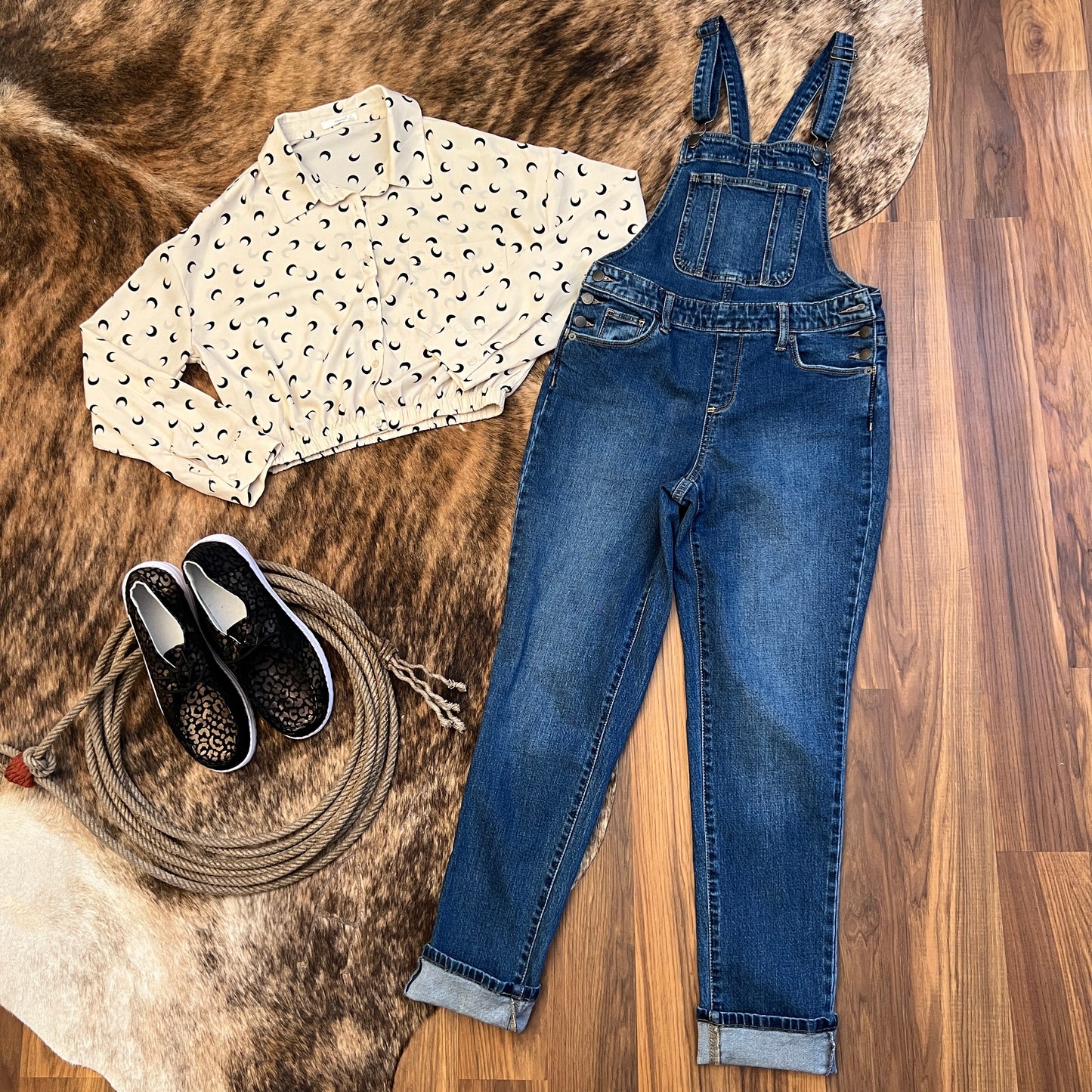 Cropped Medium Wash Denim Jean Overalls (25/0)