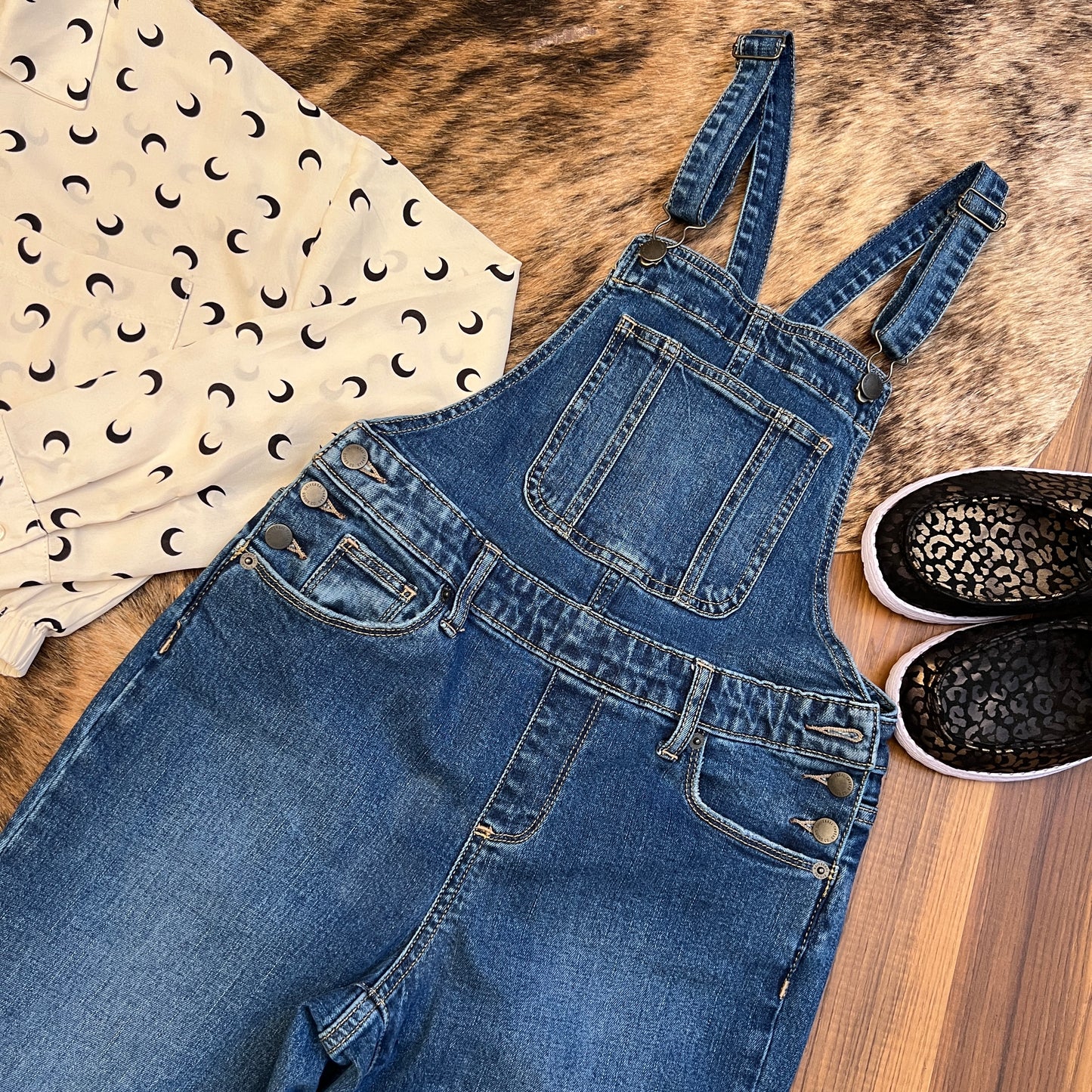Cropped Medium Wash Denim Jean Overalls (25/0)