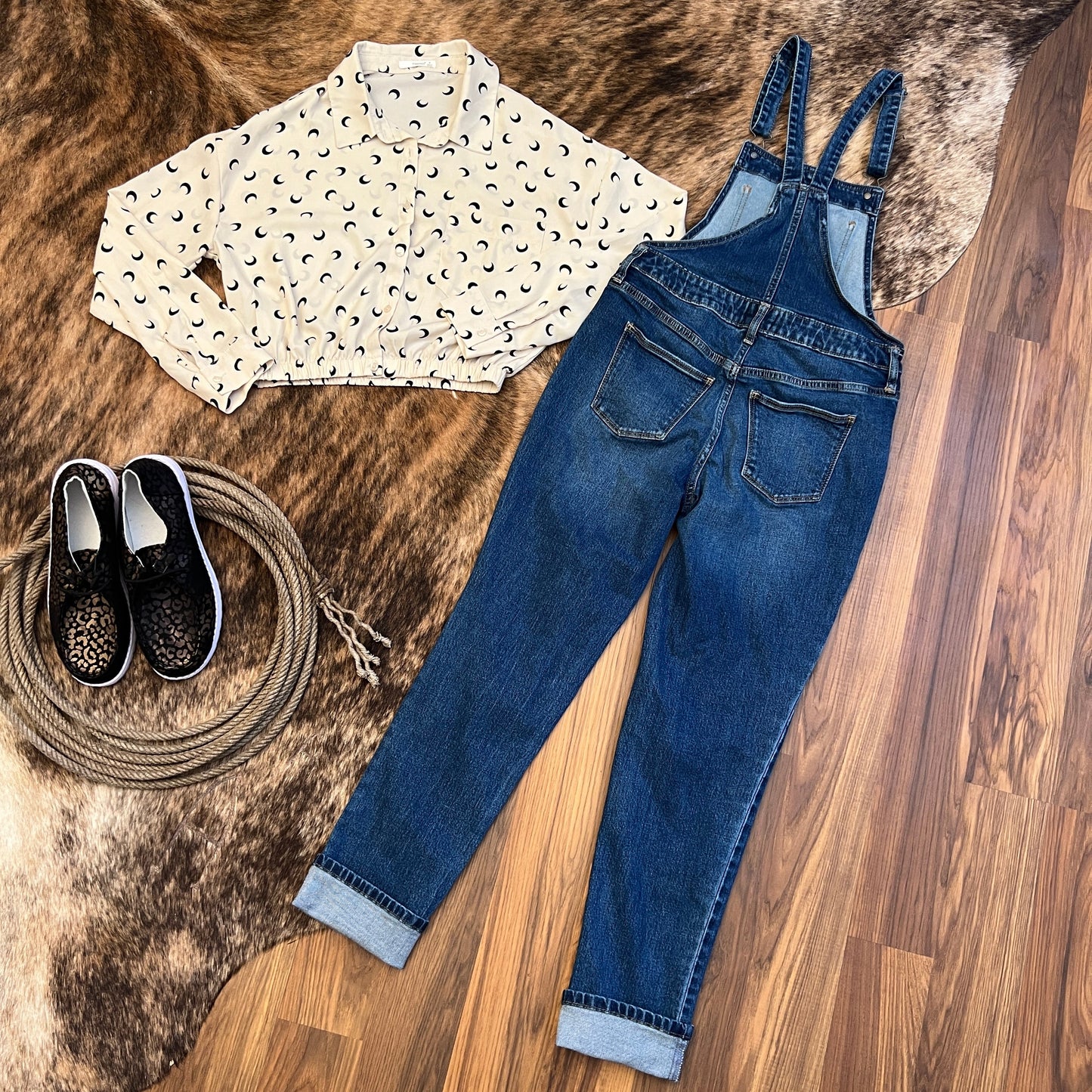 Cropped Medium Wash Denim Jean Overalls (25/0)