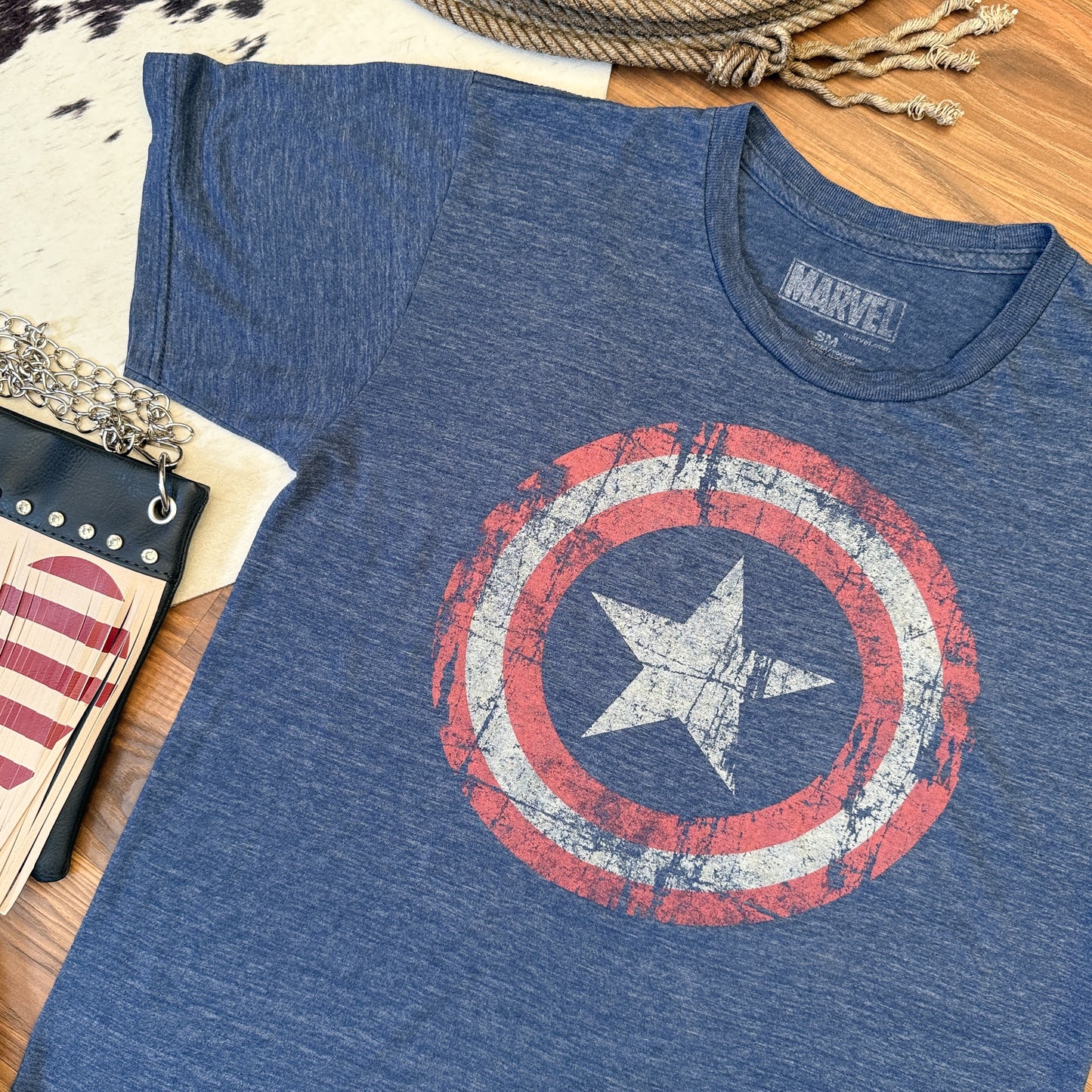 Marvel Captain America Shield Men's Graphic Tee (S)