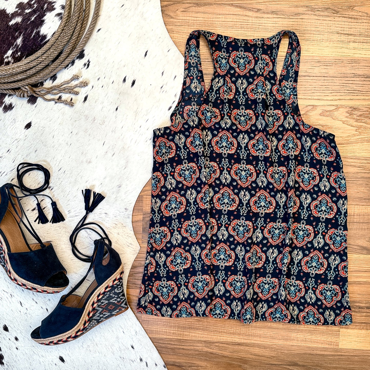 Hollister Racer Back Scoop Neck Sleeveless Tank Top (XS)
