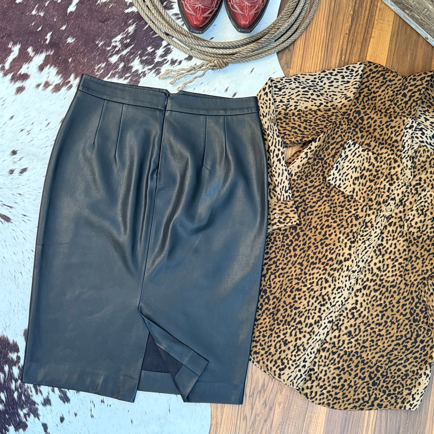 High Rise Vegan Leather Notch Waist Pencil Skirt (6)