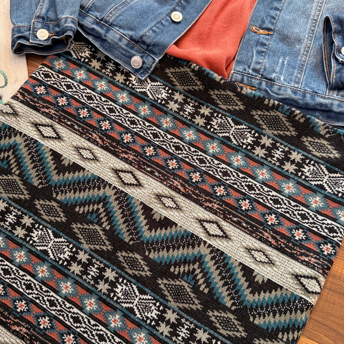 Southwestern Aztec Woven Knit Skirt (L)