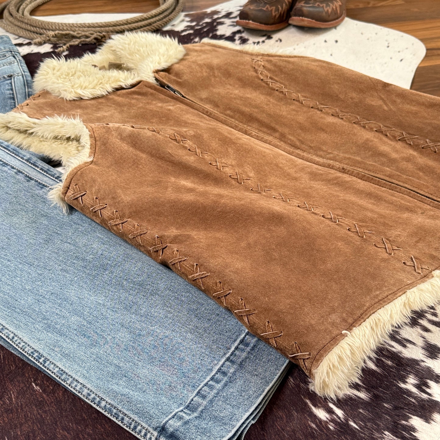 Vintage Genuine Leather Sherpa-Lined Zipper Vest by Ruff Hewn (Women’s Medium)