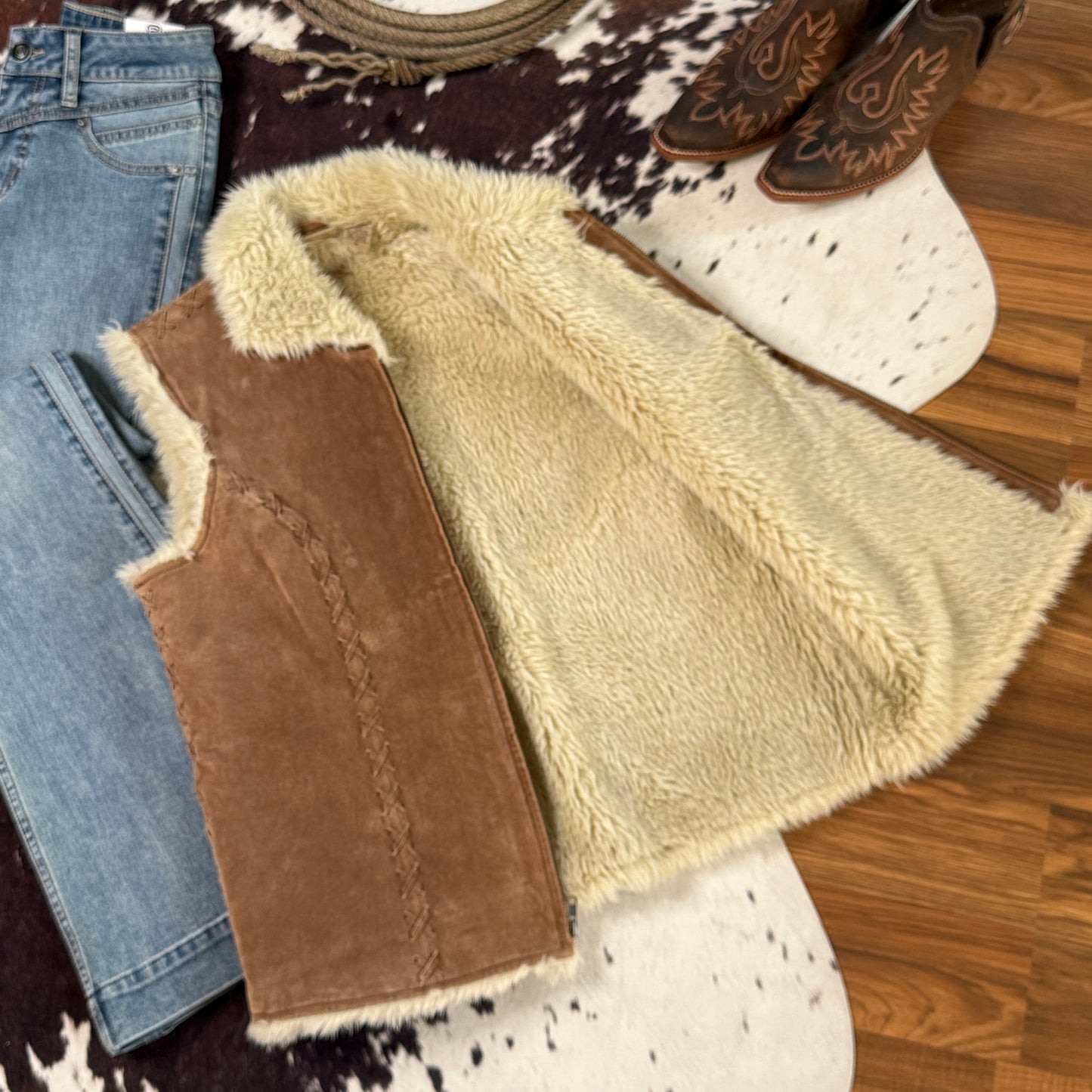 Vintage Genuine Leather Sherpa-Lined Zipper Vest by Ruff Hewn (Women’s Medium)