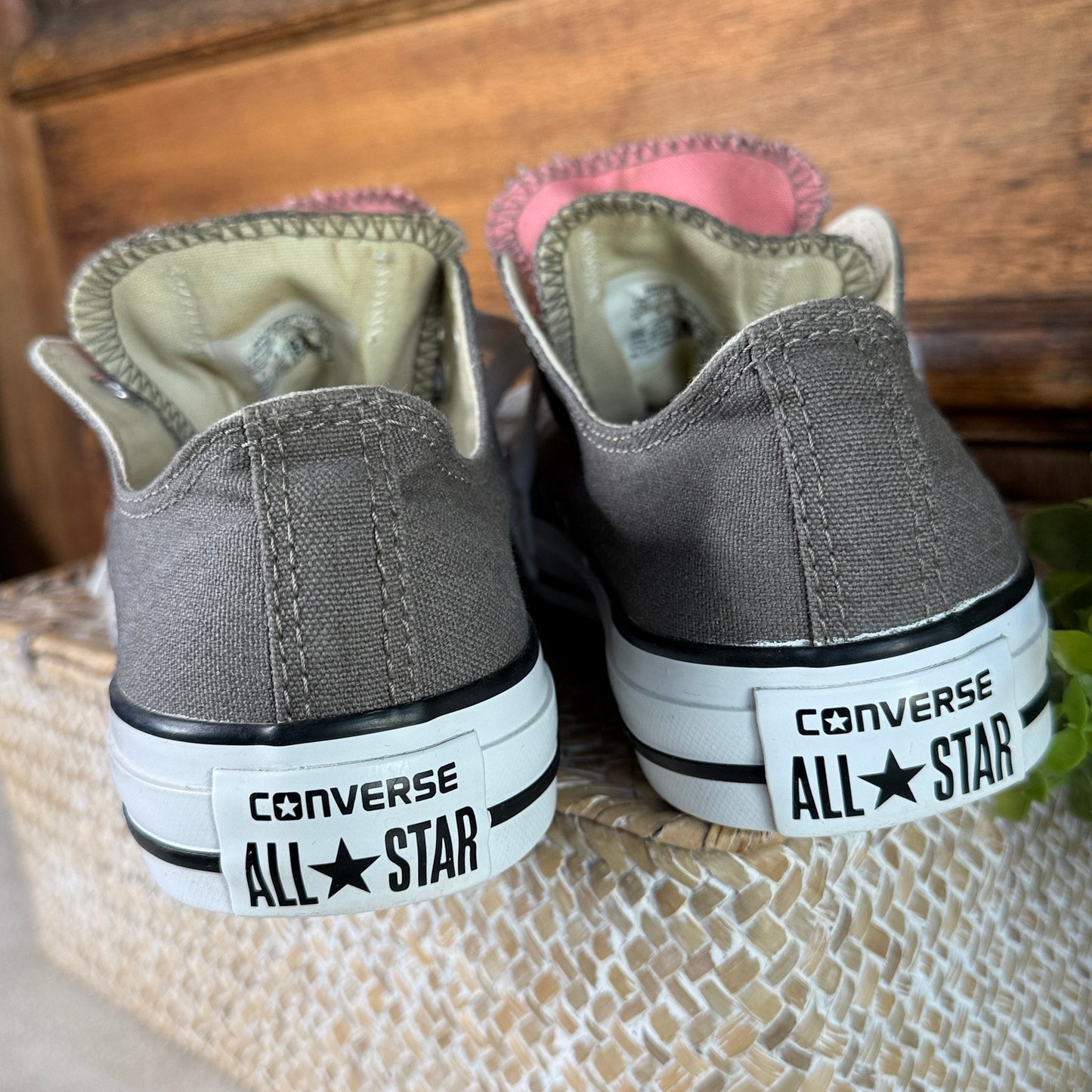 Converse Chuck Taylor All Star Low Top Pink & Taupe Double Tongue – Women’s 9
