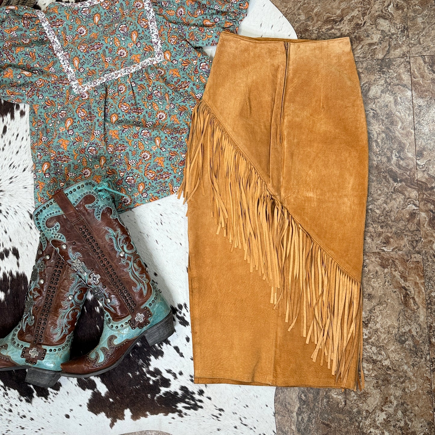 Vintage Outerwear by Phoenix Genuine Suede Fringe Pencil Skirt (3/4)