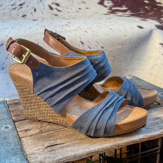 A2 Aerosoles Plush Denim Wedge Sandals | Size 8.5