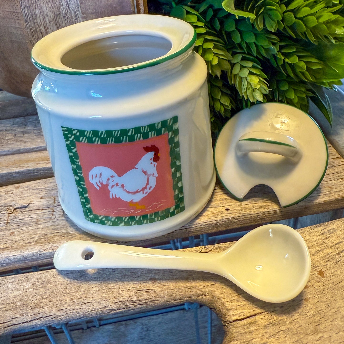 Crowning Touch Vintage Rooster Ceramic Set